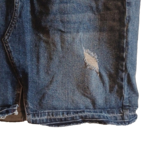 Kut from The kloth Hannah skirt size 10. Semi distressed.  Good used condition. - Picture 3 of 12